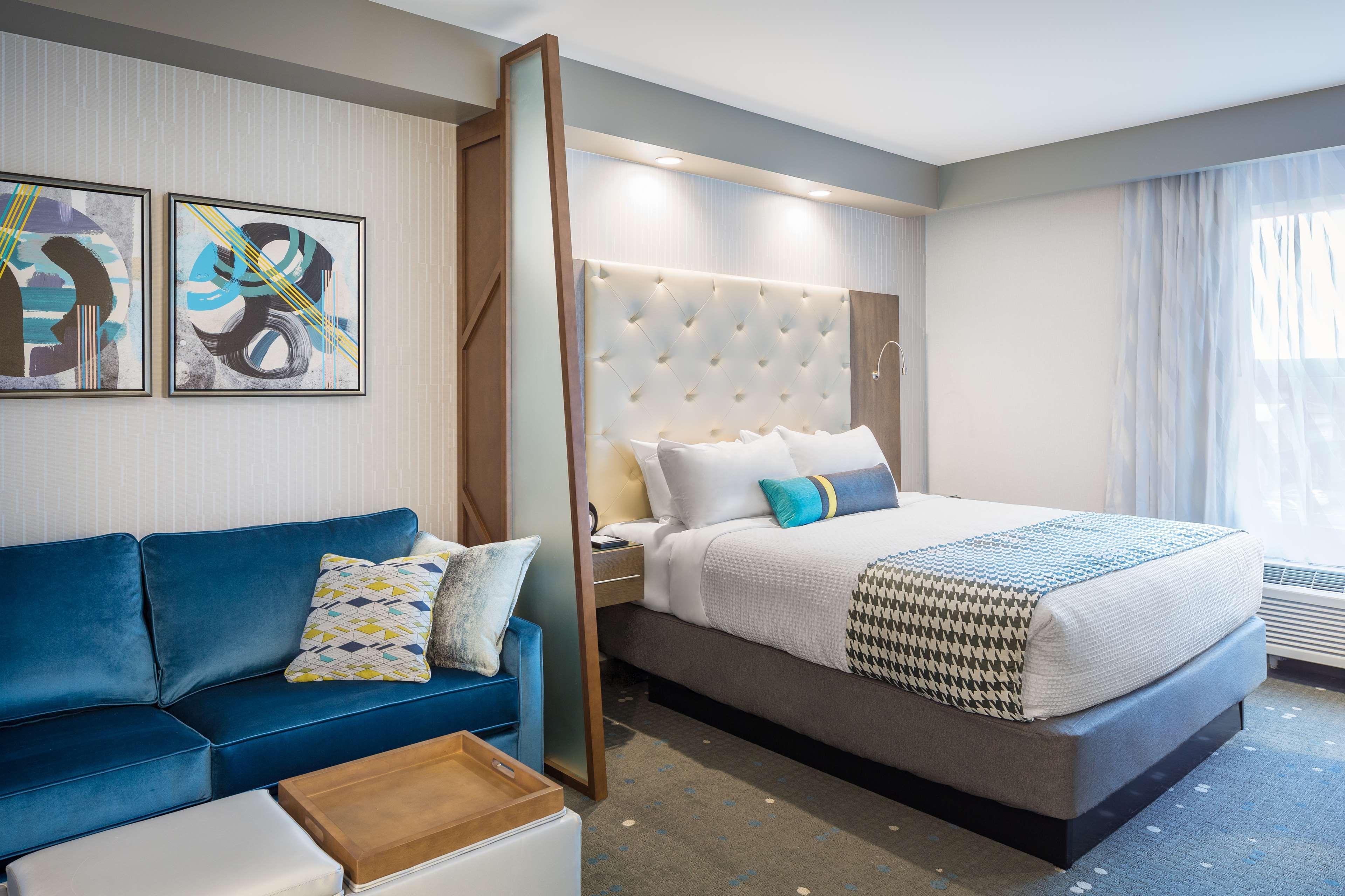 Best Western Premier Hotel At Fisher'S Landing Vancouver Exteriör bild